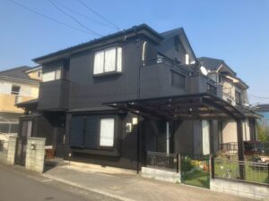[柏市 N様邸]外壁塗装の黒色仕上げ｜おしゃれで目を引くデザインに変身